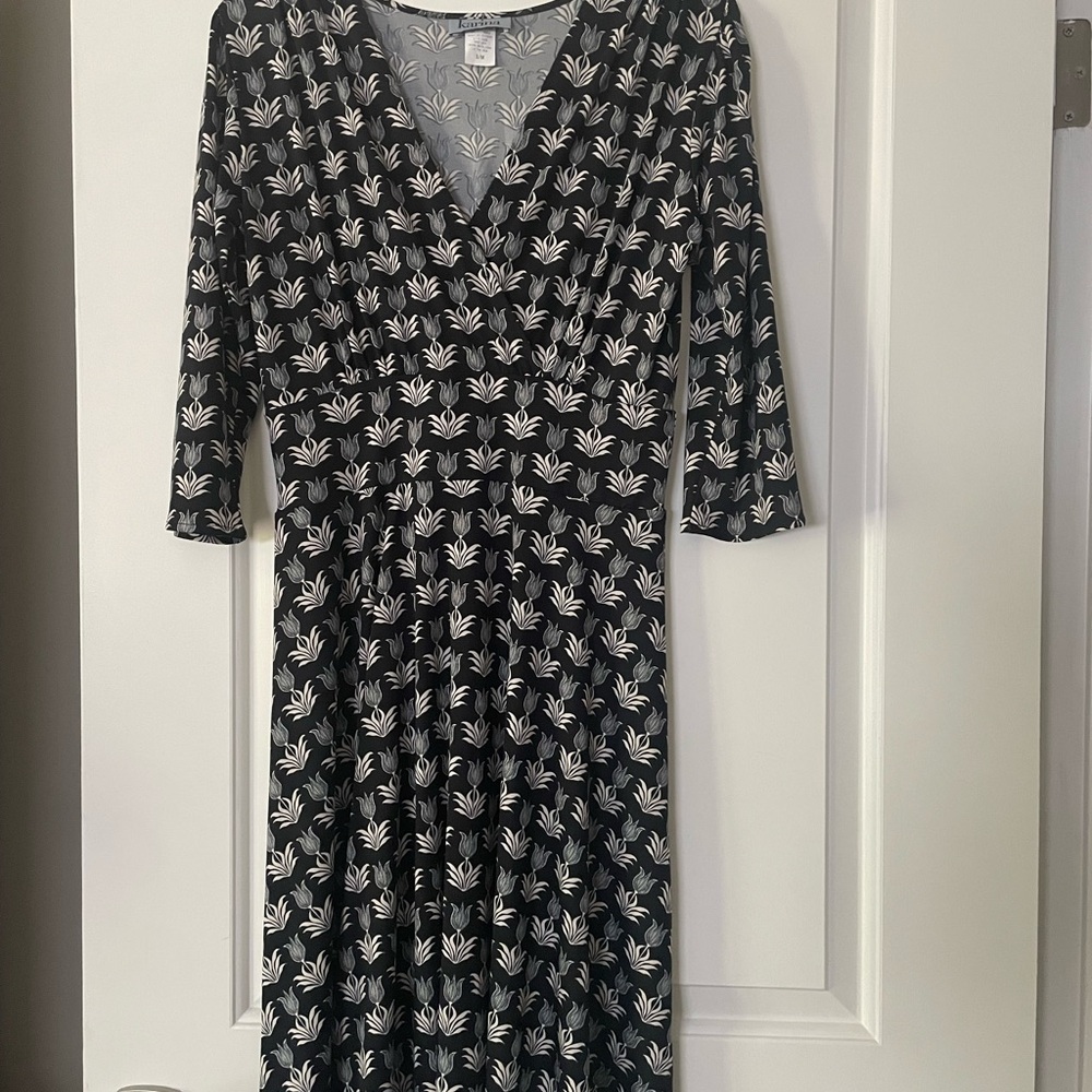 Elegant Black and White Patterned Dress